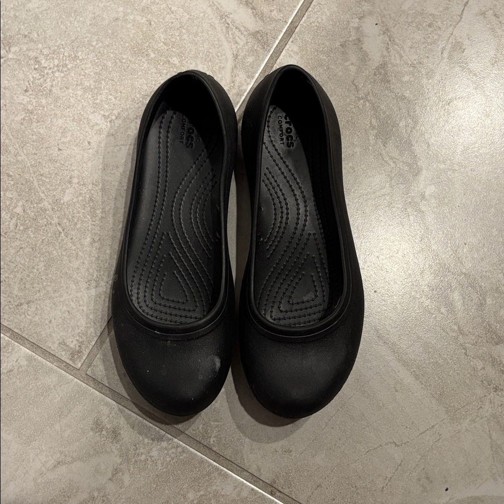 CROCS Women's Black Slip-On Flats Pack